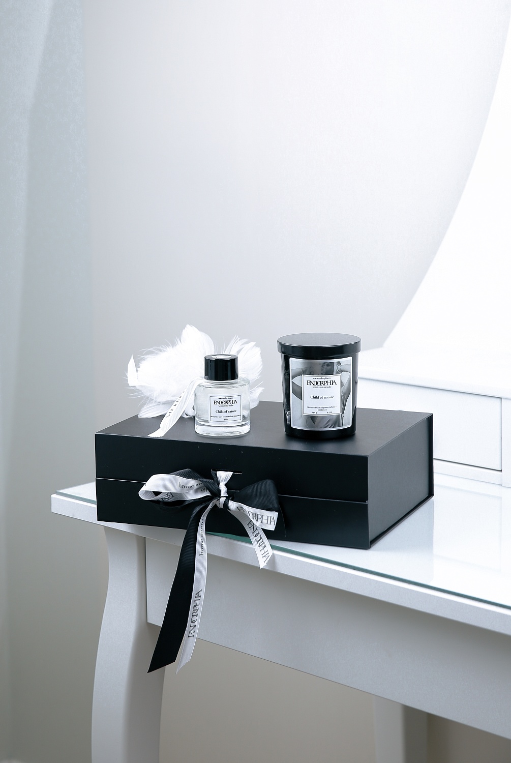Набор черный Endorphia, Black  (Свеча 140 гр, диффузор 50 мл.)